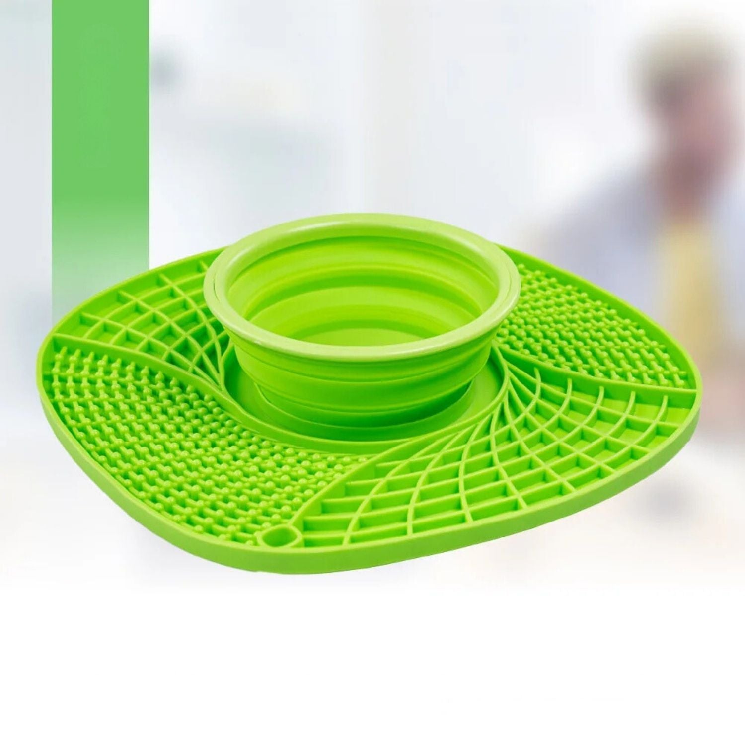 Langzame invoer Hondenmat groene likmat zijaanzicht